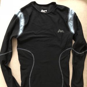 ASICS Running shirt with blue detailing.